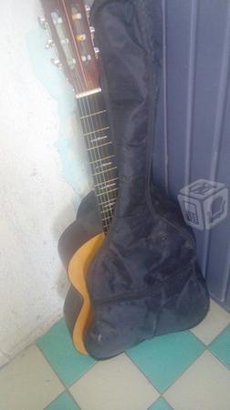 Guitarra clásica paracho