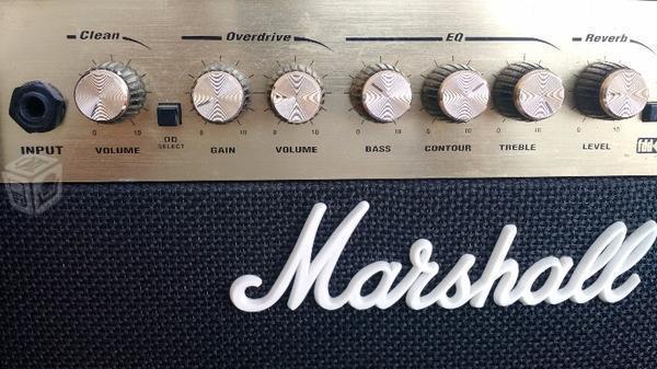 Amplificador Marshall MG Series 15CDR como NUEVO