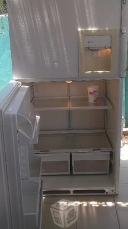 Refrigerador mediano ge sin escarcha blanco