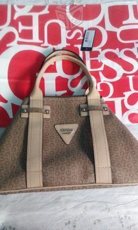 Bolsa Guess de piel Nueva y Original