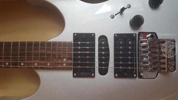 Guitarra Electrica Washburn WR154
