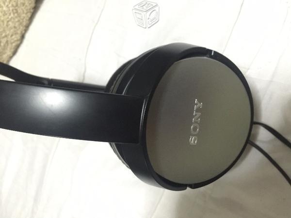 Audifonos sony buen tamaño y sonido