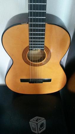 Guitarra La Española seminueva