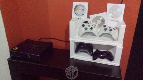 Xbox 360 cuatro controles