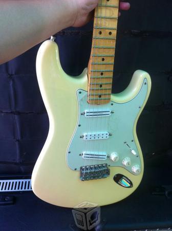 Guitarra fender Yngwie Malmsteen