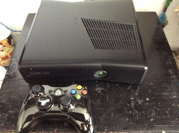 Xbox 360 4gb