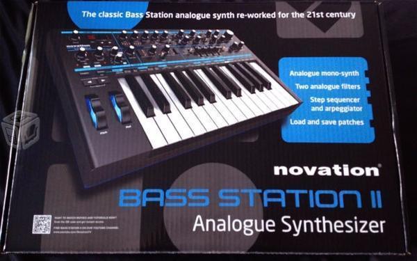 Sintetizador analogo Novation Bass station 2