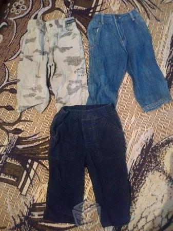 Lotesito de ropa para bebé de un año