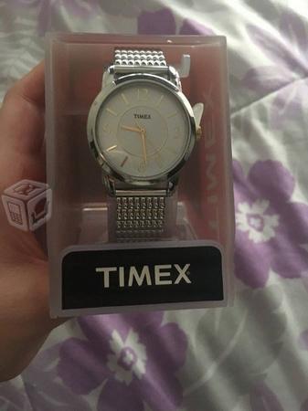 Nuevo. reloj para dama timex 2n2844