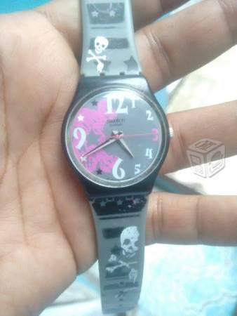 Reloj swatch para dama skull pink