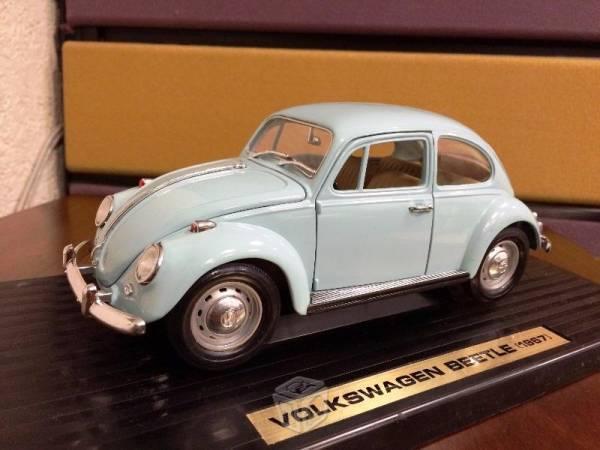 Volkswagen beetle 1967 escala 1/18