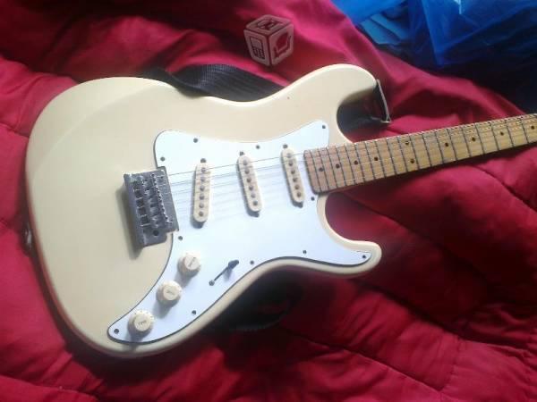 Strat 70s coreana