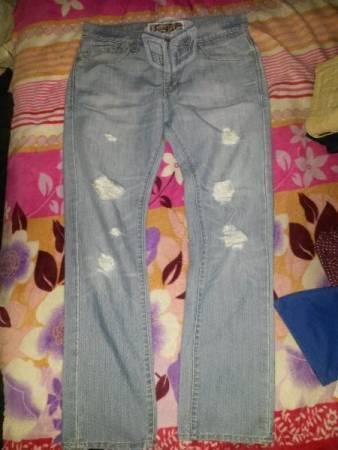 Pantalon levis skinny 511 talla 34 x 32