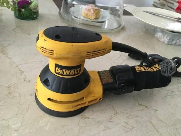 Lijadora Órbital DEWALT