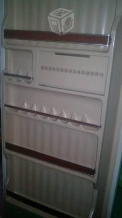 Ofrezco Refrigerador lina blanca