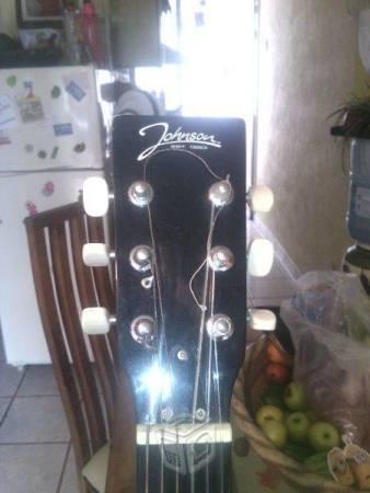 Guitarra jhonson