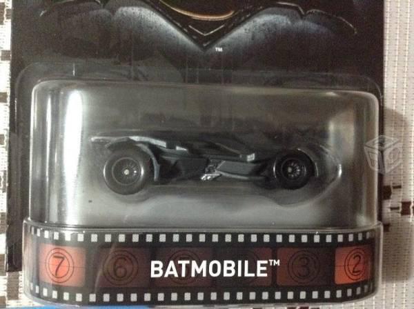 Batimovil Batman vs Superman Hot Wheels