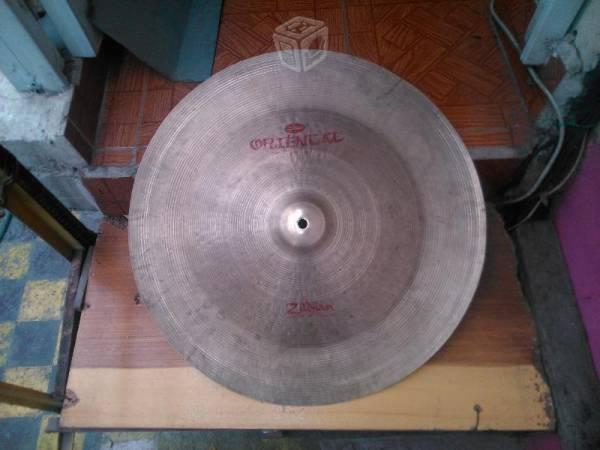 Platillo China 22 Oriental Zildjian Chine