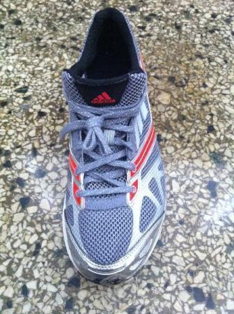 TENIS ADIzERO TEMPO 5M ORIGINALES