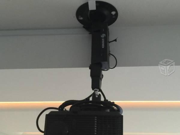 Soporte para instalar video proyector a techo