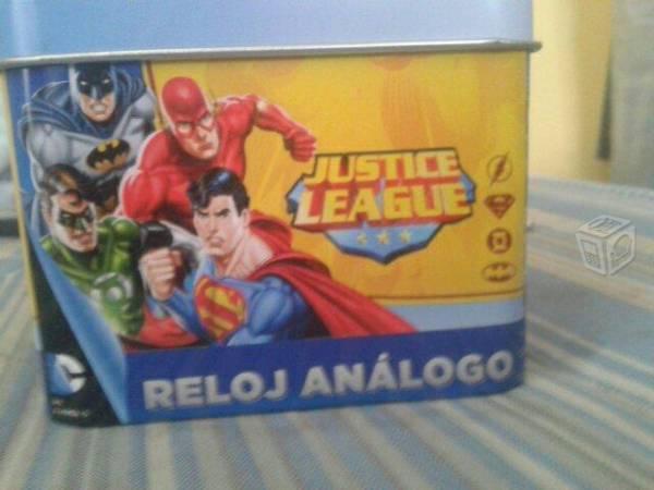 Reloj Analogo Justice League coleccion DC comics