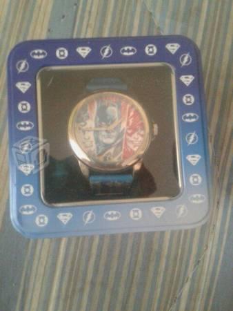 Reloj Analogo Justice League coleccion DC comics