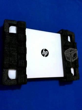 Laptop - HP - Impecable V/C