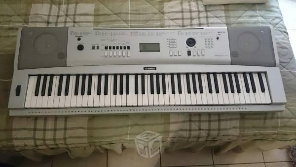 Teclado yamaha dgx-230