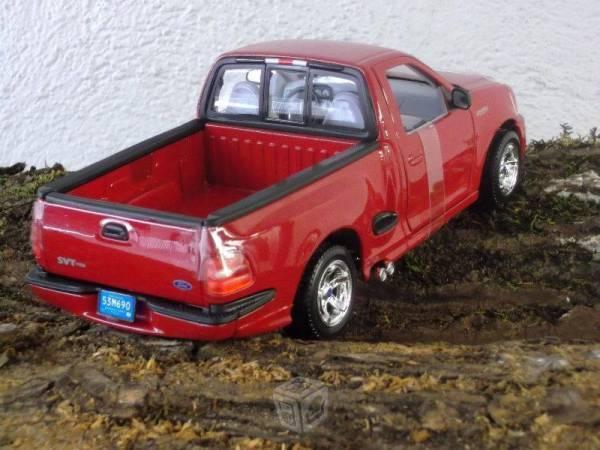 2 ford f 150 lightning escala 1/21