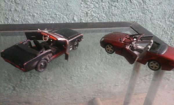 Ford mustang 64 y mercedes 1:24