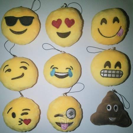Peluchitos de emojis