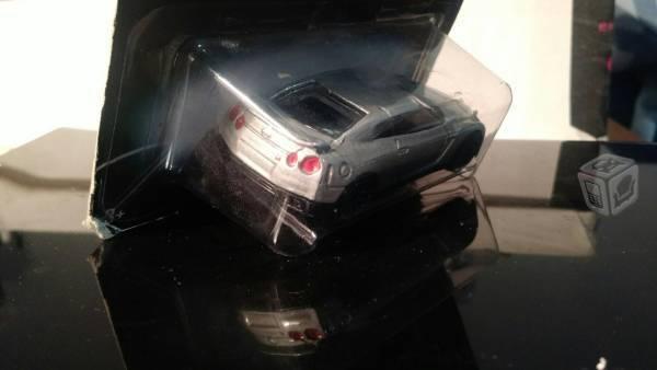 HotWheels Rápido y Furioso - Nissan GTR