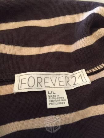 Falda pegada marca Forever 21