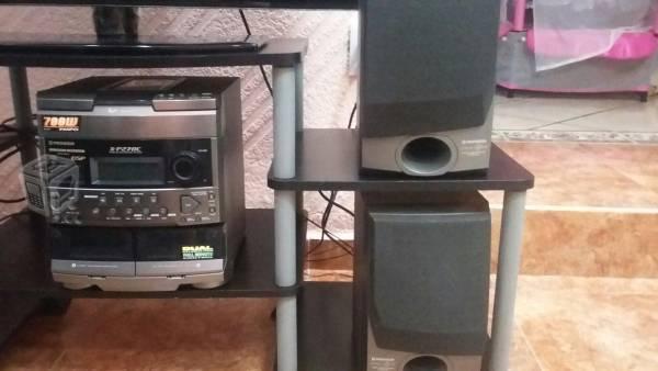 Estereo pioneer 700 w de potencia