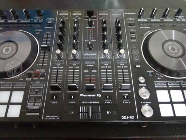 Controlador Pioneer DDJ RX Seminueva