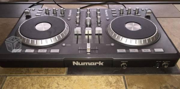 Numark Mixtrack Pro dj