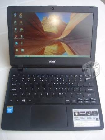 Laptop Acer E11