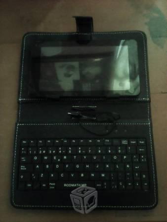 Tablet rodmath color negro, funda teclado
