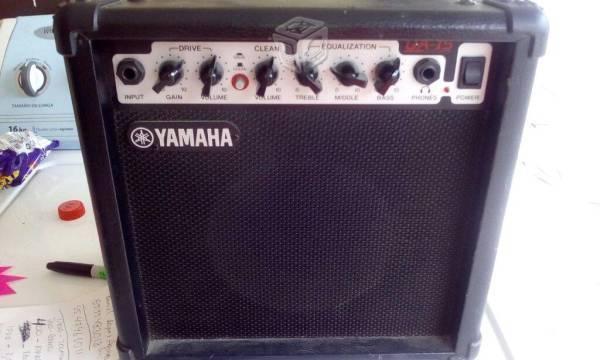 Kit de guitarra yamaha y amplificador