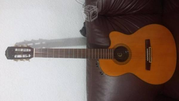 Guitarrra chet atkins electroacustica nylon