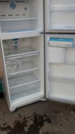 Refrigerador Samsung despachador de agua