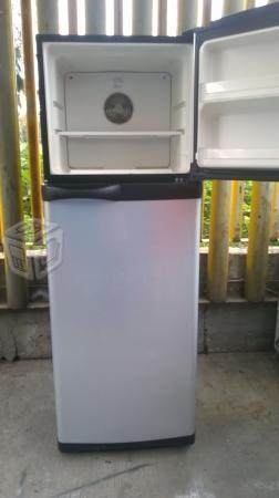 Refrigerador Moderno con envio