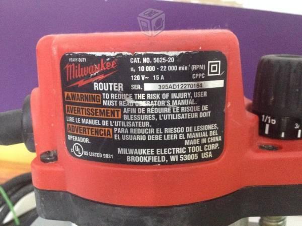 Router milwaukee industrial mod 5625-20