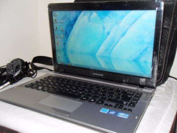 Laptop Samsung,Core i3,4gb RAM,500GB DD,CON MALETA
