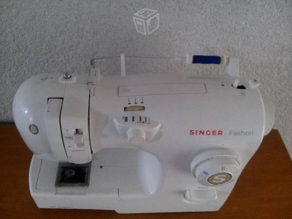 Máquina de coser nueva singer fashion