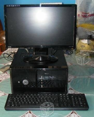 Pc armada 4 gb en ram monitor 18.5