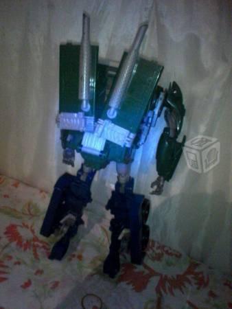 Optimus version prime beast hunters