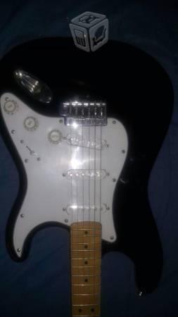 Guitarra Electrica Starcaster by Fender