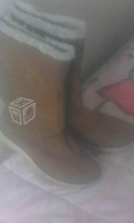 Muy bonitas botas cafésitas