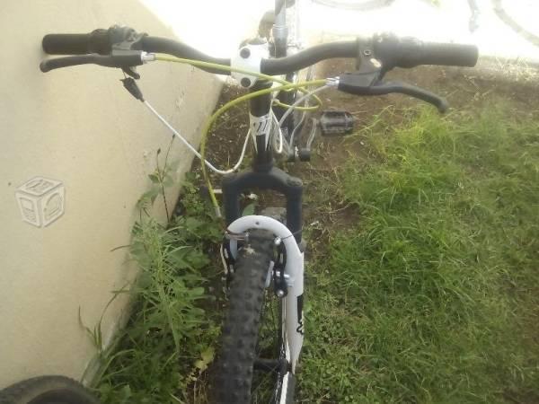 Bicicleta R-24